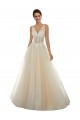 Ivoire & Champagne Trapèze Col V Tulle Dentelle Classique Robes de mariée Outlet